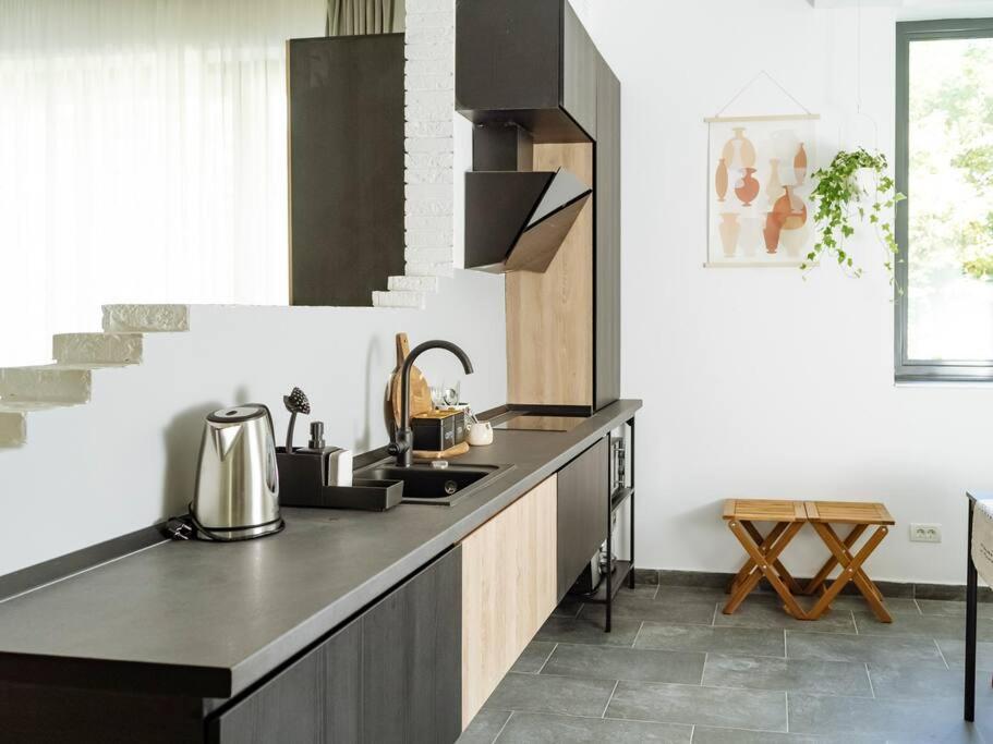Central 5 Apartment - New Building & Parking بوخارست المظهر الخارجي الصورة