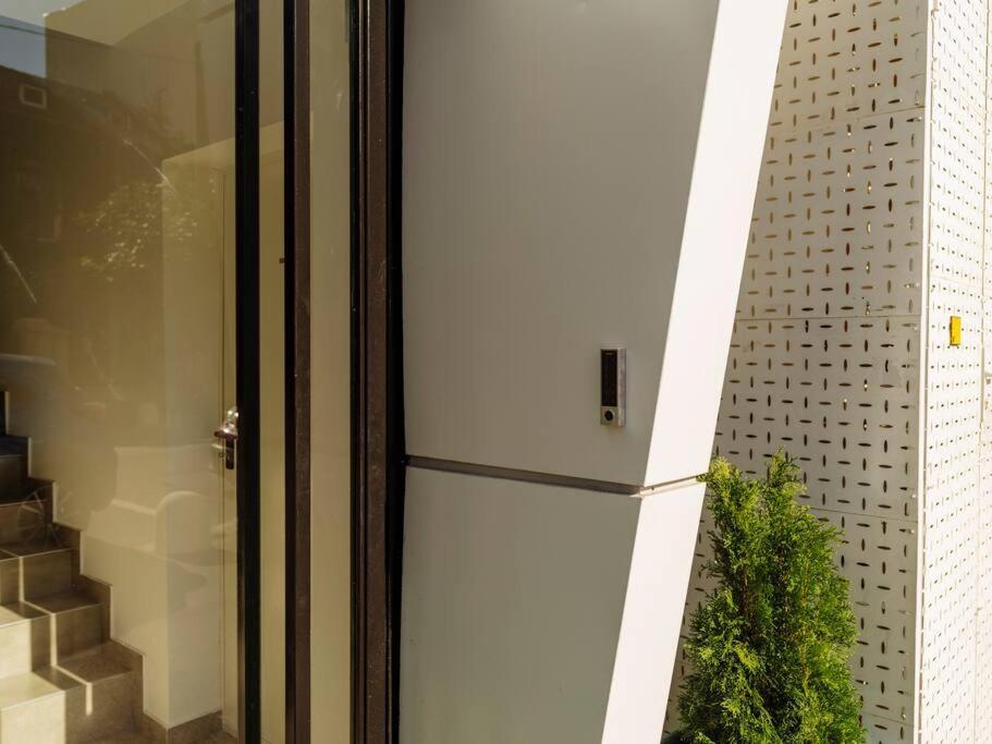 Central 5 Apartment - New Building & Parking بوخارست المظهر الخارجي الصورة